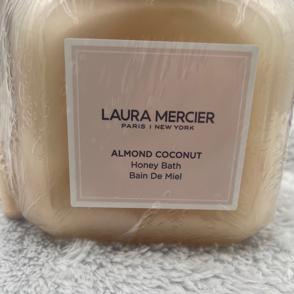 Laura Mercier Almond Coconut Honey Bath with Dipper - Picture 2 of 6